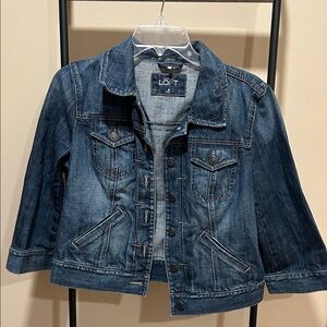 Ann Taylor LOFT Women’s Dark Blue Cropped Denim Jacket